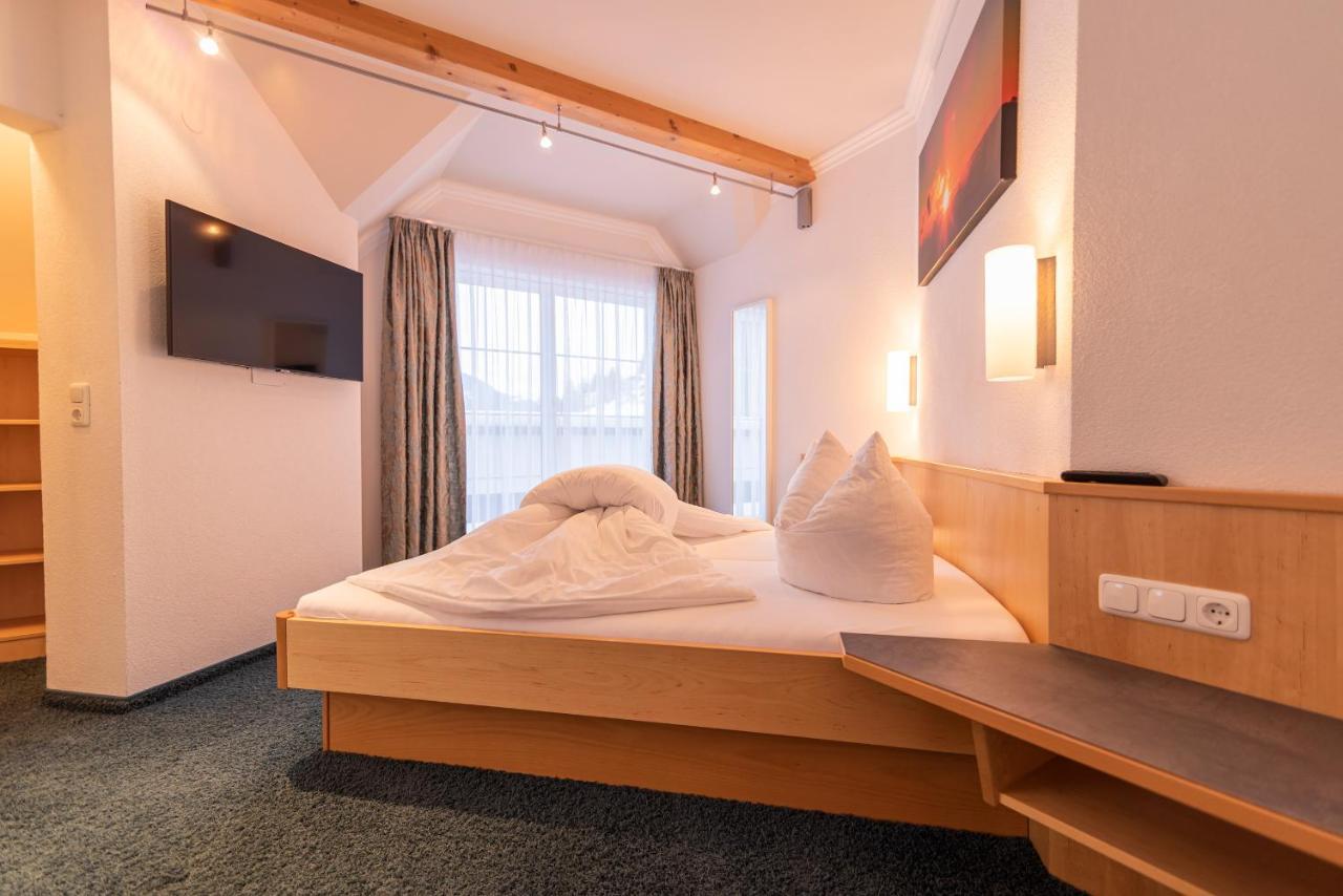 Hotel Garni Martina Ischgl Buitenkant foto