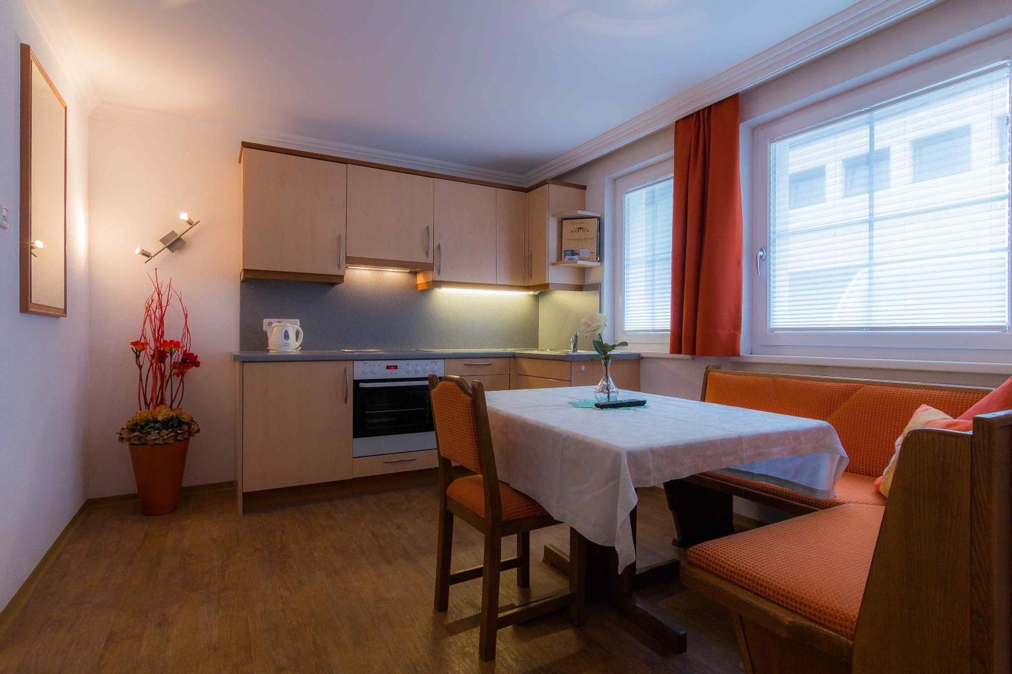 Hotel Garni Martina Ischgl Buitenkant foto