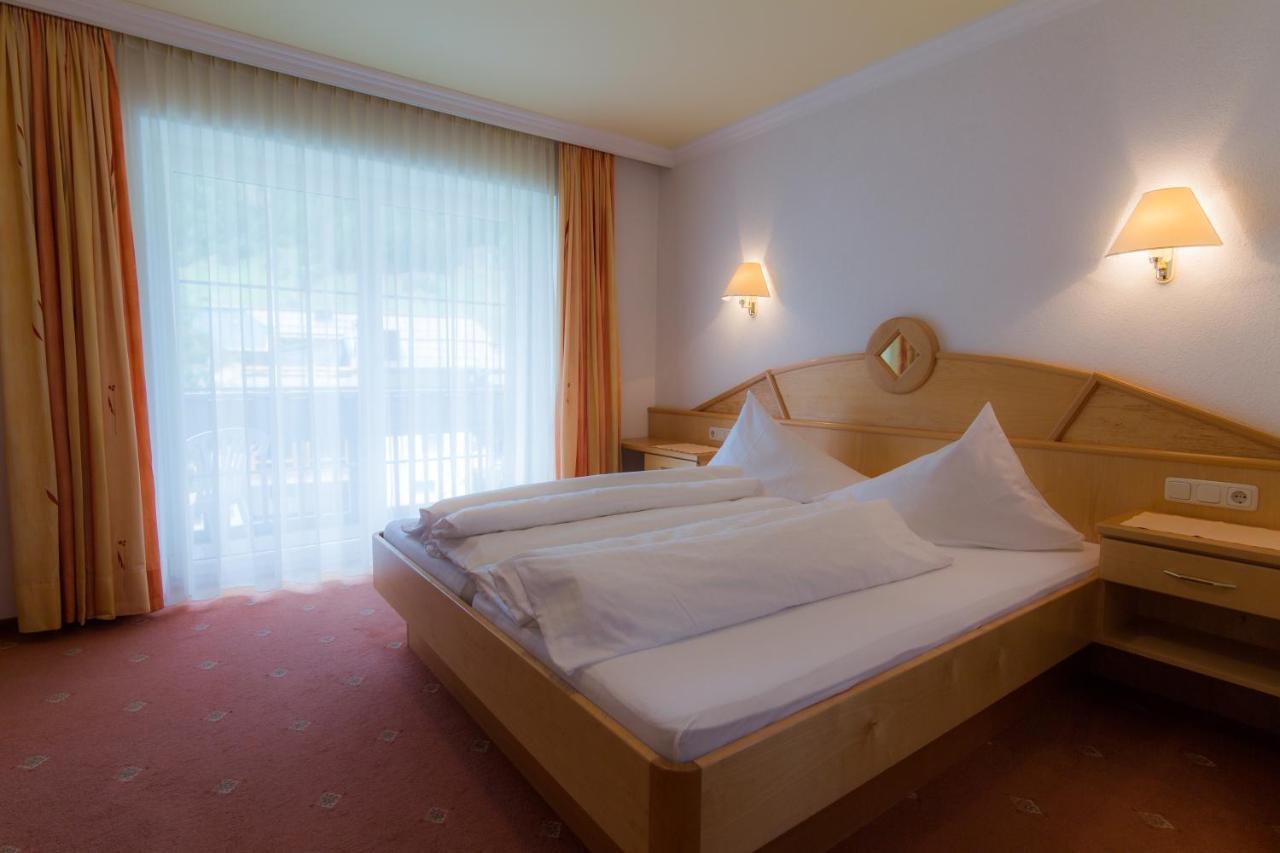 Hotel Garni Martina Ischgl Buitenkant foto