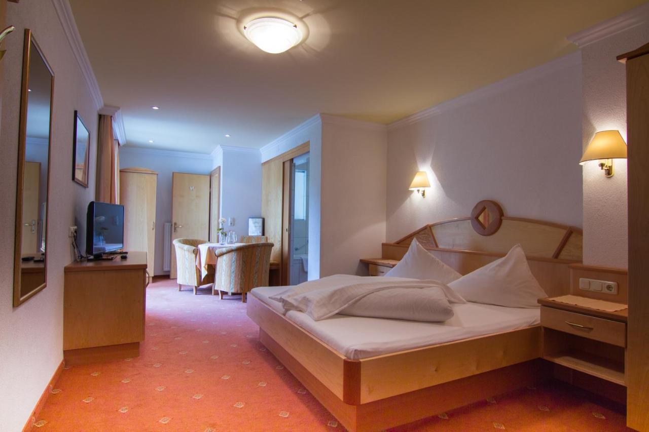 Hotel Garni Martina Ischgl Buitenkant foto