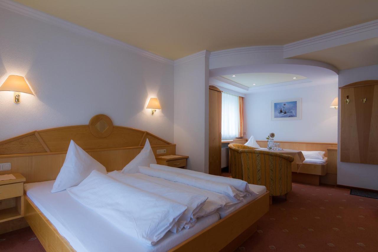 Hotel Garni Martina Ischgl Buitenkant foto